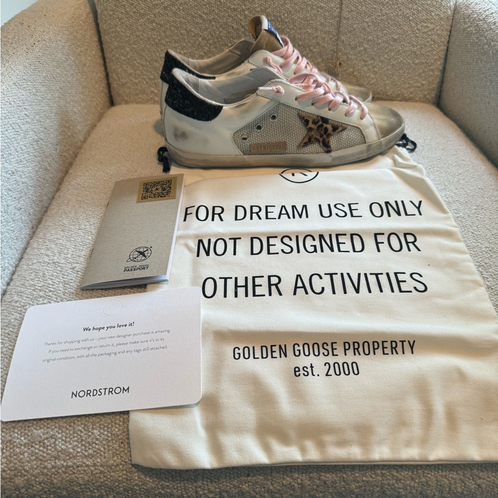 ⭐️Golden Goose Superstars/Size 12 US /42 EU